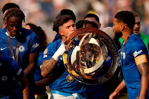 إنزو فرنانديز.. "الاستثنائي" يجمع ثنائية كأس العالم